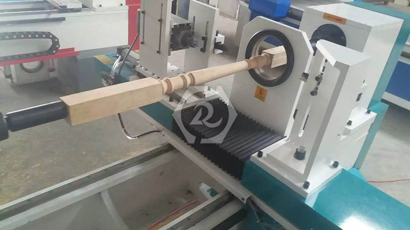 單軸車?yán)姷褚惑w機(jī)加工圖